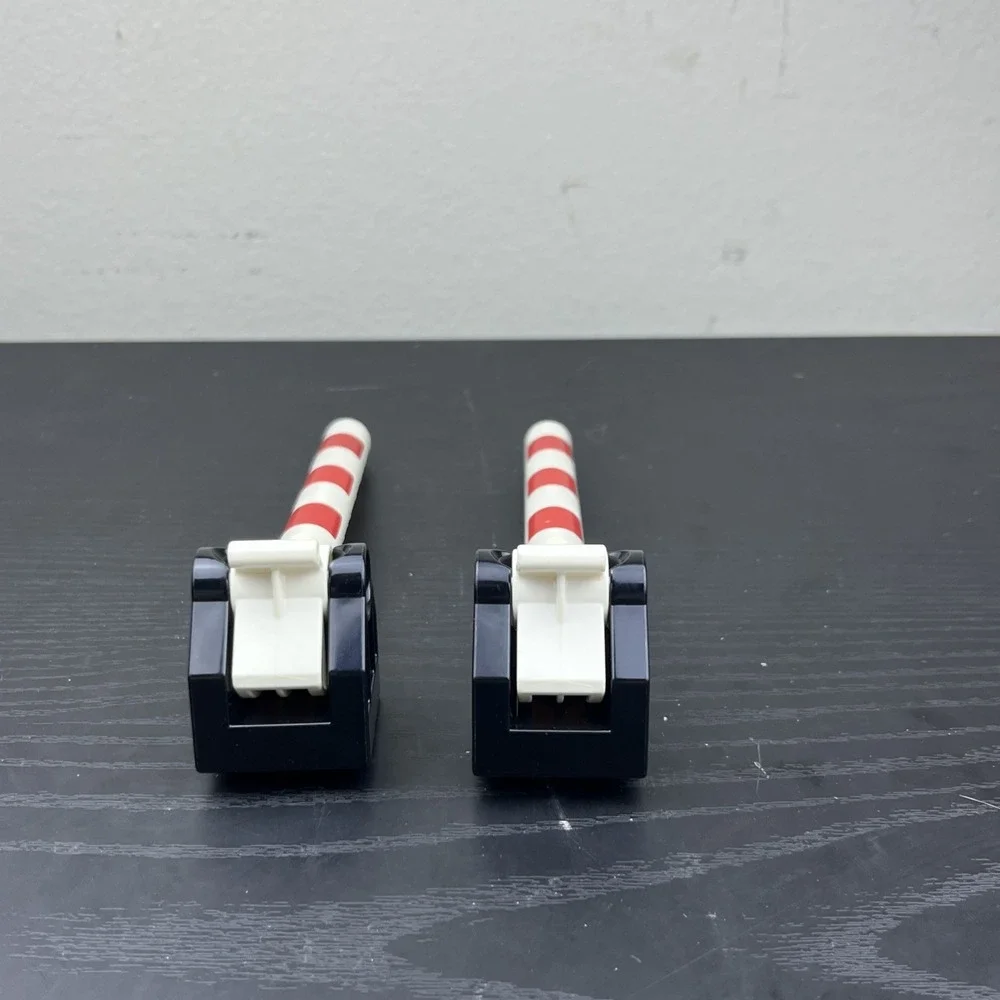 LEGO DUPLO Train Railway Crossing Barriers w/ Bases Lot of 2 Railroad Crossing